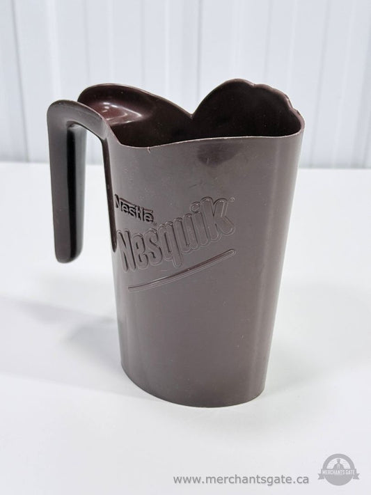Nesquik Bunny Plastic Pitcher Brown Nestle Drink Jug Made In Canada Vintage