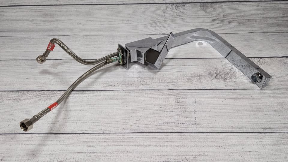 Tres Deck Mounted Single Lever Polished Chrome Kitchen Tap