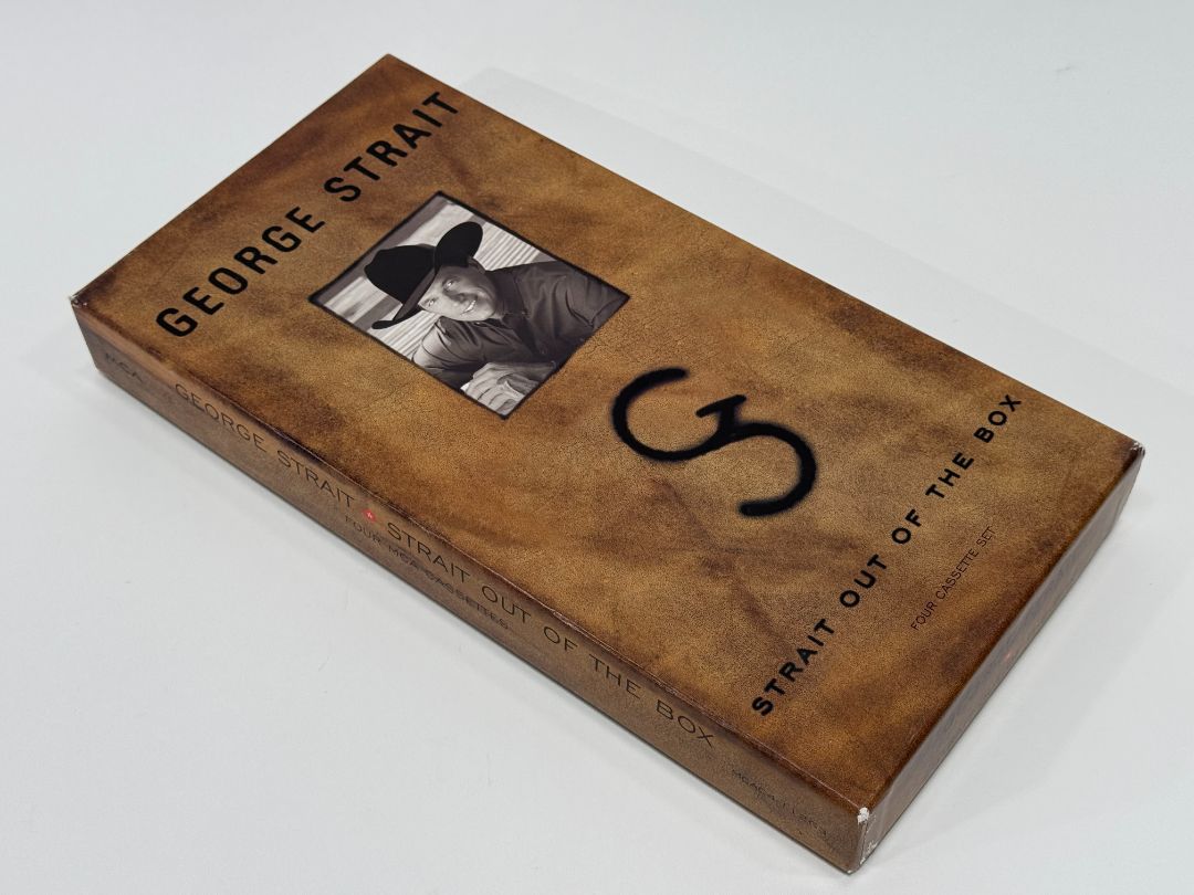 Strait Out of the Box by George Strait 4-Cassette Box Set 1995 MCA Records