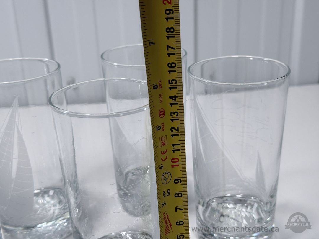 Vintage Canadian True North Nautical Etched Bar Glass Set – Sailboats & Maple Leaf (8)