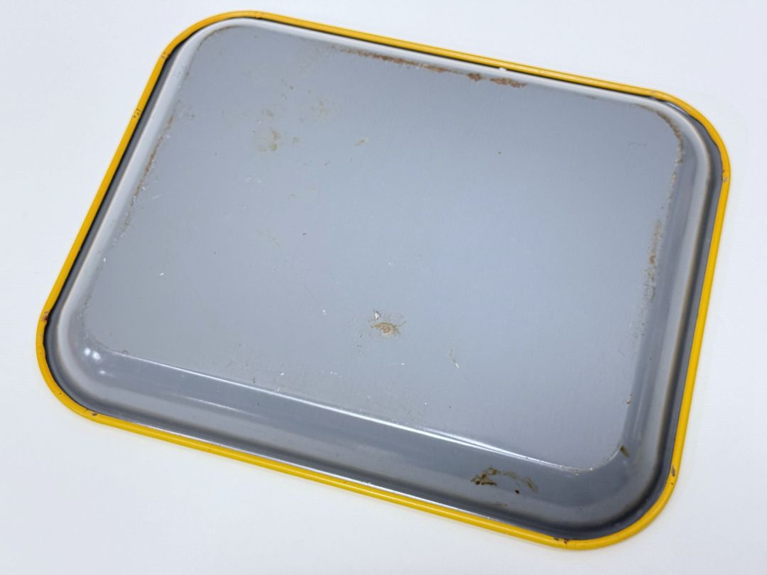 Vintage Coca-Cola Metal Tray – “Be Really Refreshed”