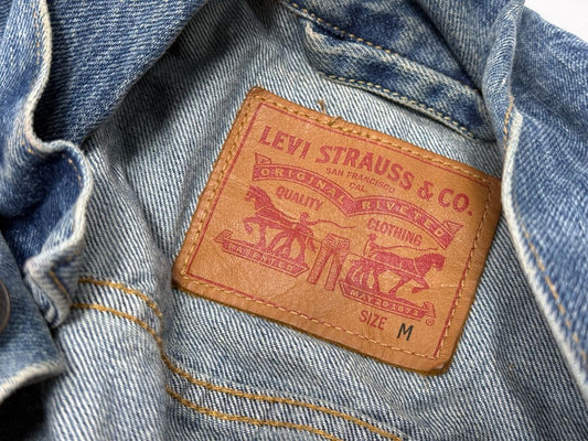 Distressed Levi's Denim Jacket Size Medium