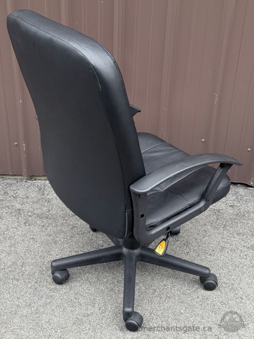 Black Office Chair – Adjustable, Rolling Base