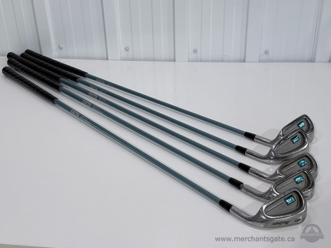 Vintage MacGregor DX Golf Club Set Woods Irons Dual Wedge Head Covers