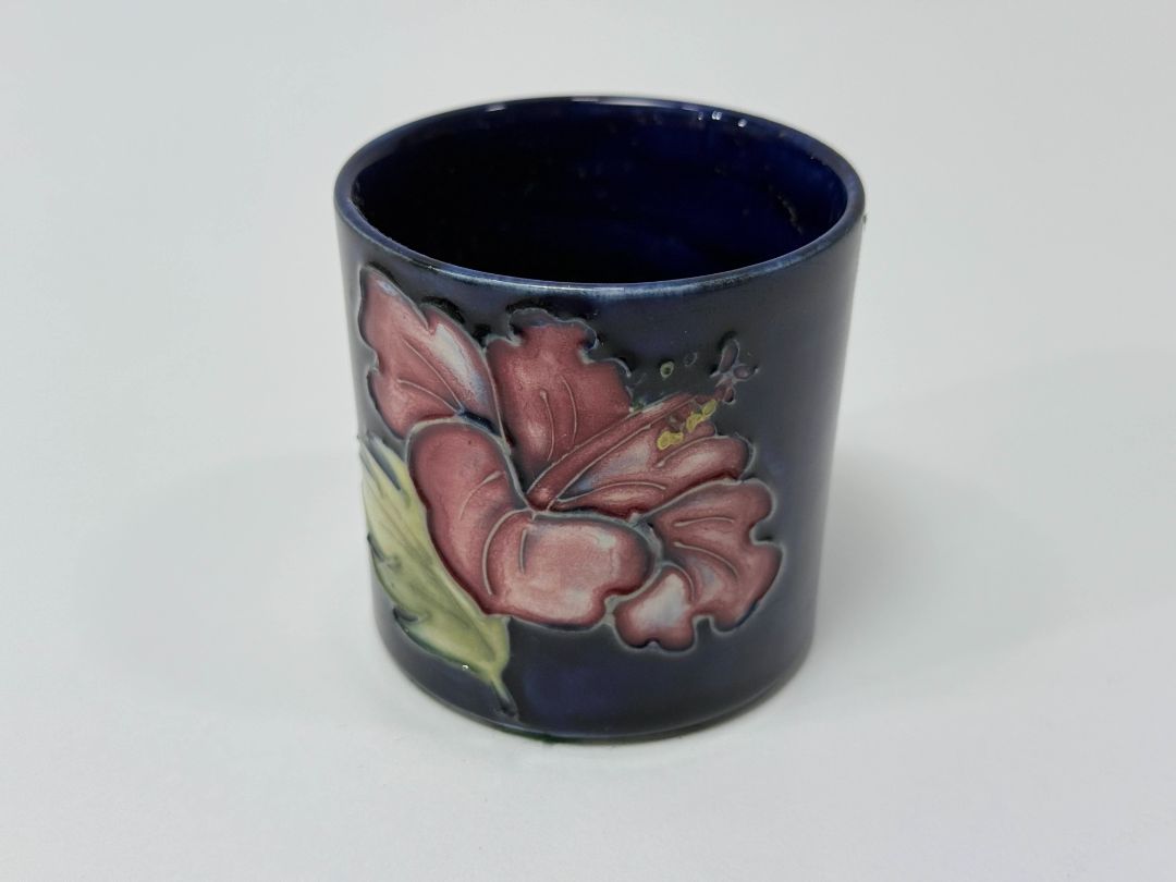 Moorcroft Pottery Hibiscus Flower Tumbler Cup Deep Cobalt Glaze 1980s