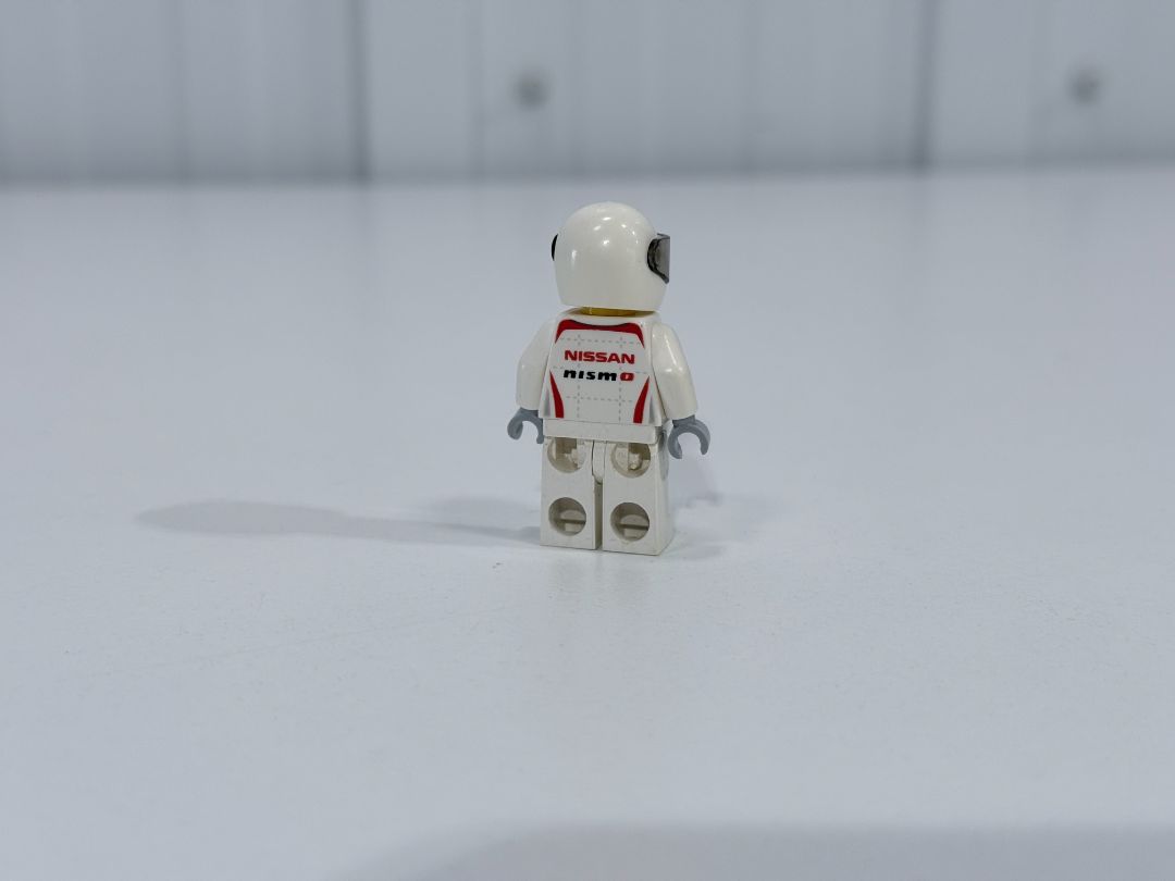 LEGO Speed Champions Nissan NISMO Racing Driver Minifigure