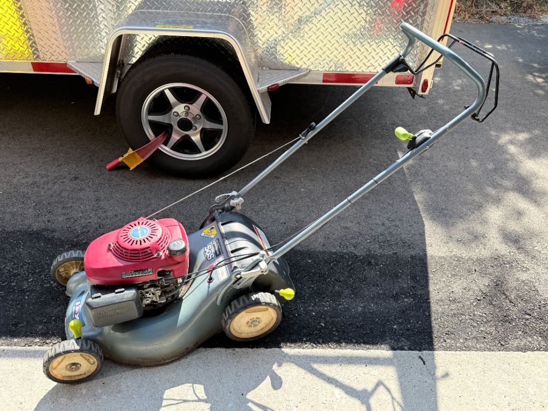 Honda Izy Self-Propelled Lawn Mower – EU Import – GCV Engine