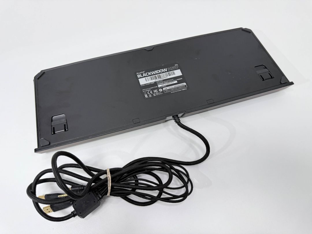 Razer BlackWidow Ultimate 2014 Wired Mechanical Gaming Keyboard RZ03-0038