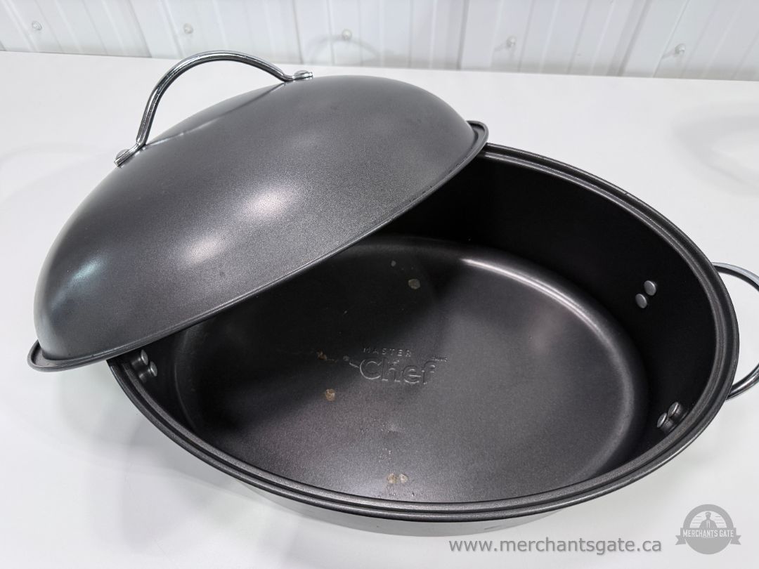 Master Chef 41 x 28cm Large Dome Roaster Roasting Pan with Lid Non-Stick