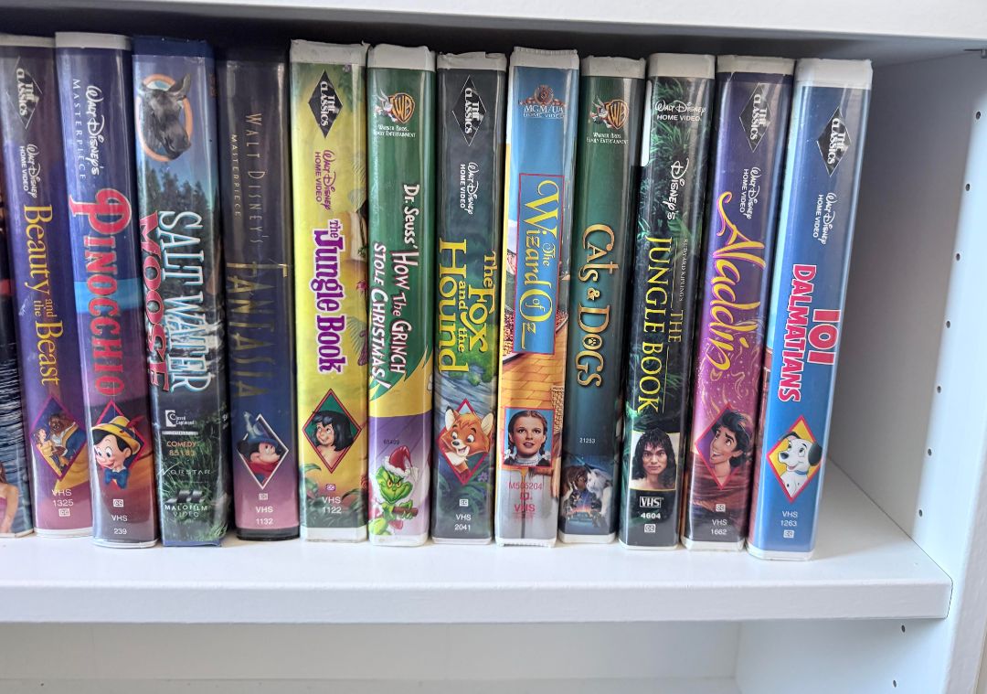 23 VHS Movie Lot Disney Classics Family Movies
