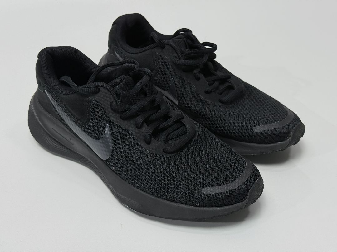 Nike Womens Running Shoes Size 6.5 US Black Lightweight Mesh Trainers Athletic Footwear