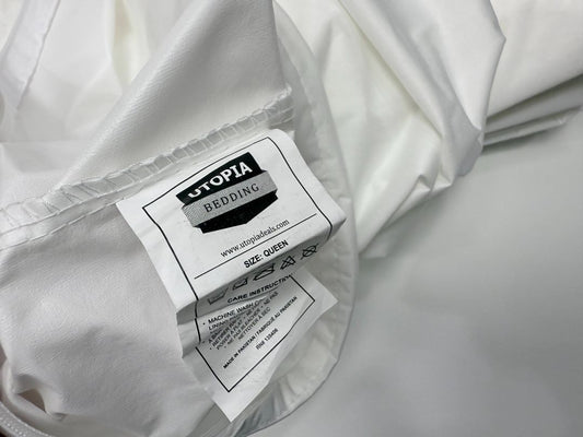 24 Pcs - Utopia Zippered Pillow Protectors – Queen Size