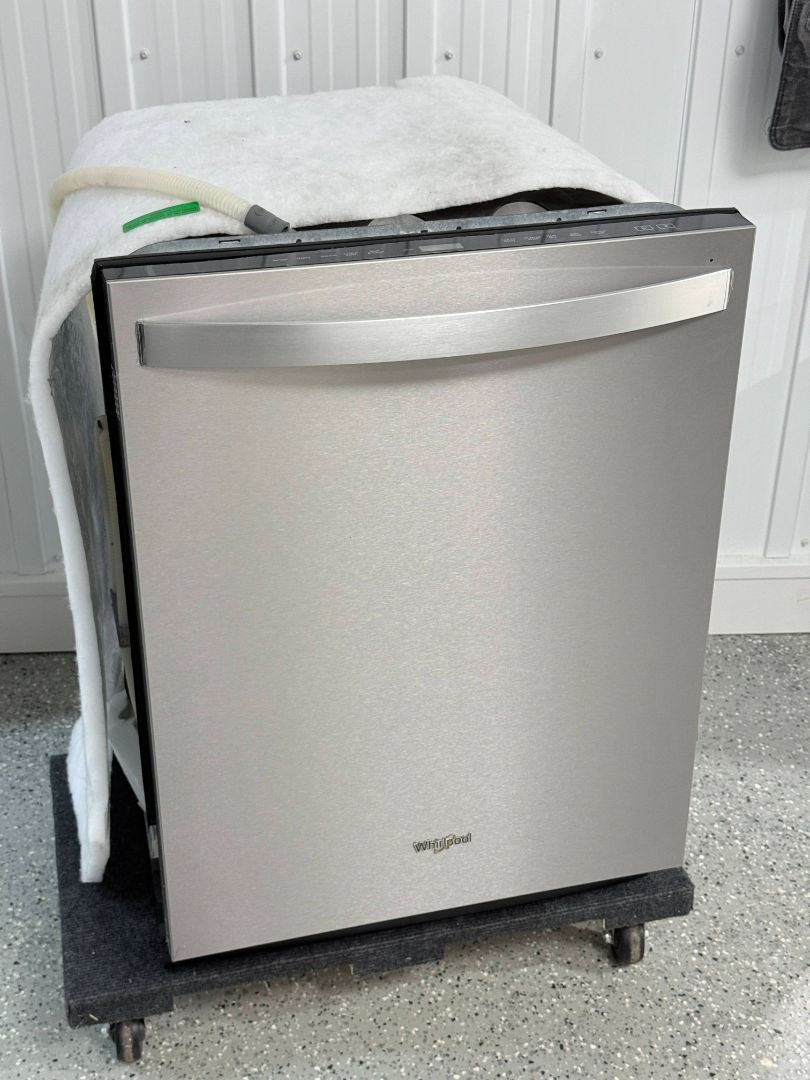 Stainless Whirlpool Dishwasher WDT970SAHZ0 w/ Top Controls