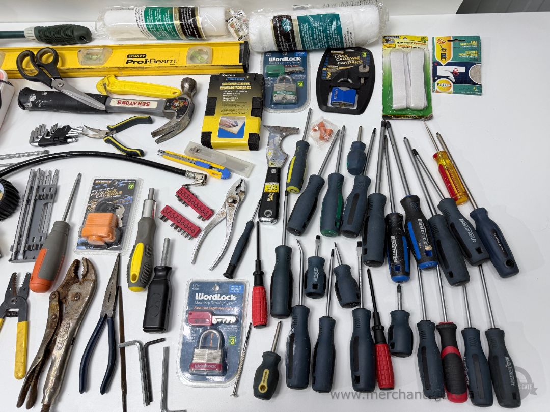 Huge Mixed Tool Lot – Screwdrivers Hammers Hand Tools Accessories