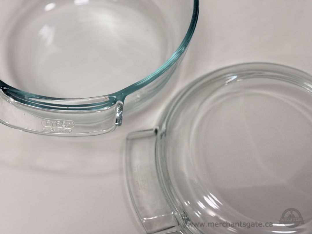 Pyrex Glass Casserole Dish with Lid Made in France 7 Inch Diameter