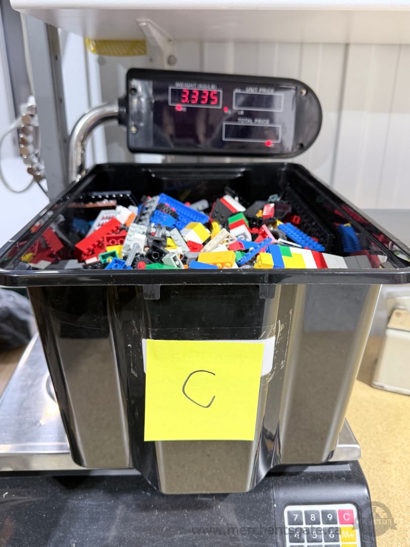 Bulk LEGO Lot 7.3 lbs Mixed Bricks Plates Panels Wheels Parts Pieces TOTE C