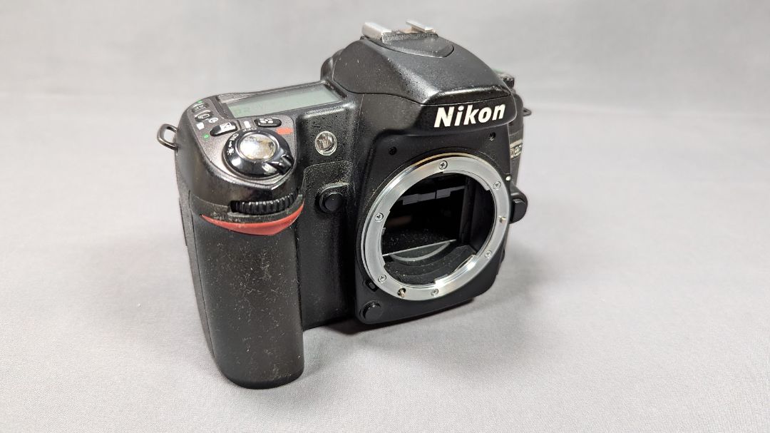 Nikon D80 Digital SLR Body Only Camera - Black / Error Clock Shutter Issue