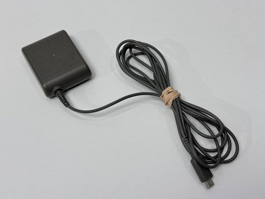 Nintendo DS Lite AC Adapter USG 002 USA Charger