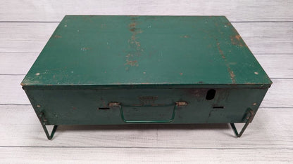 Vintage Coleman 425B Camping Stove