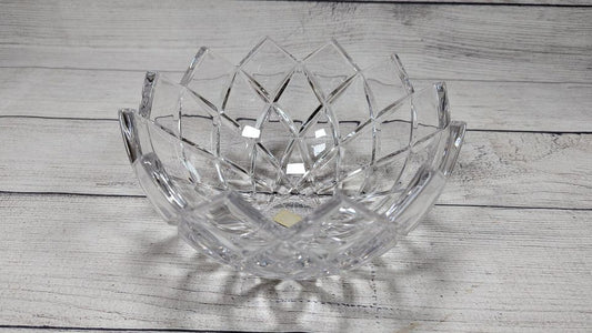Mikasa Lead Crystal 7 5/8" Round Sunburst Bowl