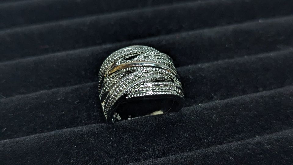 Sterling Silver Zircon Crossover 925 Ring Size 9 / 20mm Depth!