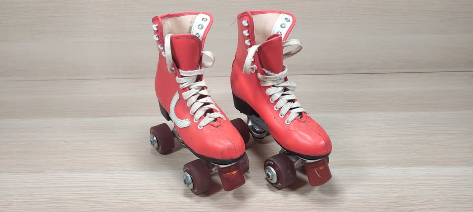 Vintage Red Leather Seiko Rollerskates Roller Skates - Size 37 (Size 7)