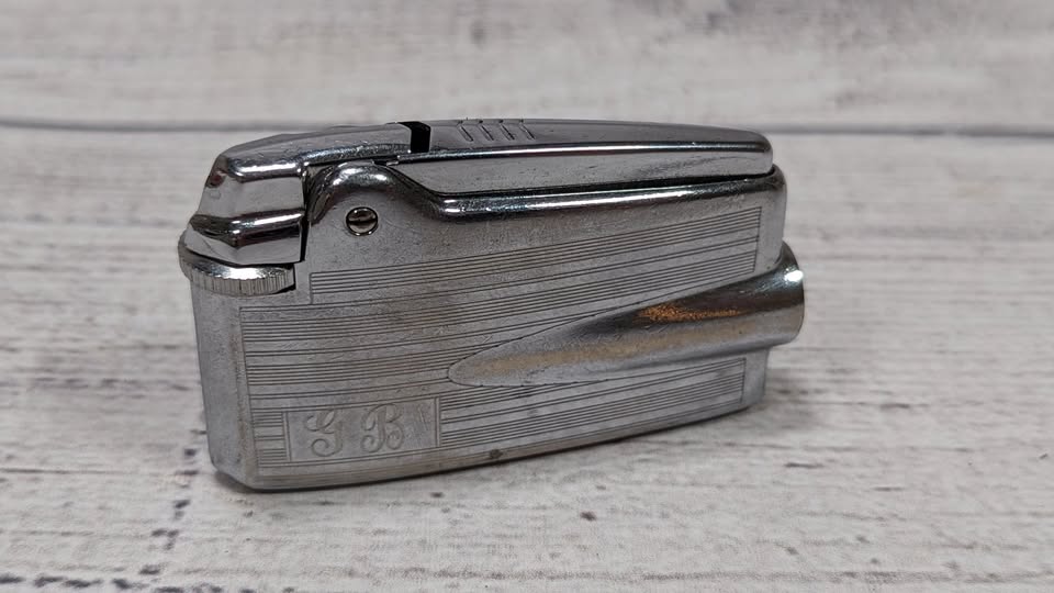 Vintage Ronson Premiere Adonis Varaflame Silver Tone Lighter