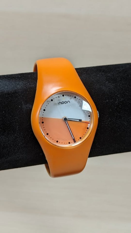 Noon Copenhagen Unisex Watch with Integrated PVC Band / New Battery
