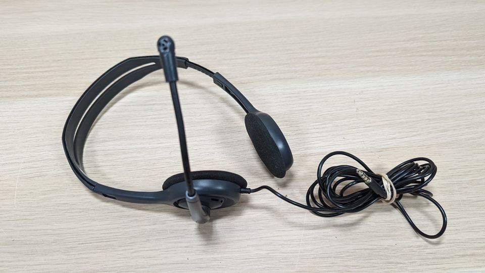 Logitech H110 Wired Stereo Headset 3.5mm Plug / Computer Headset