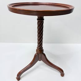 Vintage Mahogany Round Pedestal Accent Table With Twist Base Elegant Side Table
