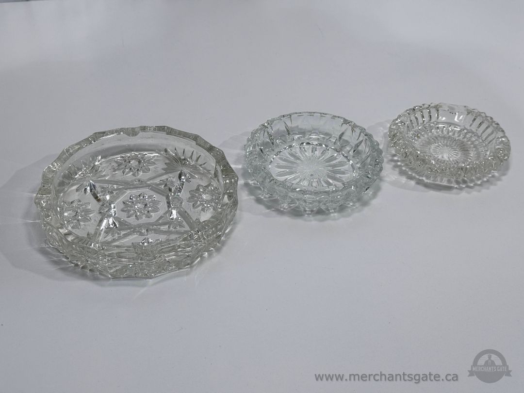 Set of 3 Clear Pressed Glass Trays Starburst Pattern