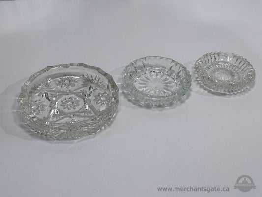 Set of 3 Clear Pressed Glass Trays Starburst Pattern