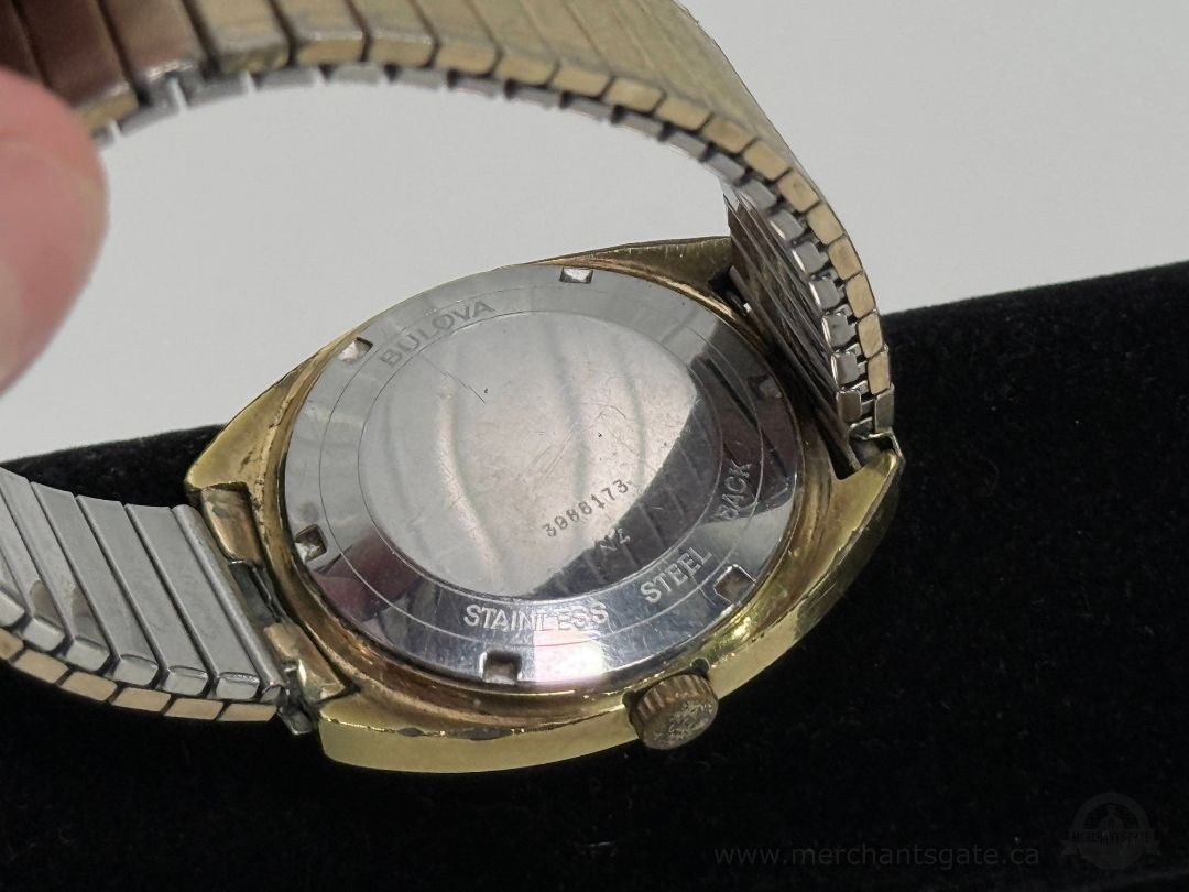 Vintage Bulova Set-O-Matic Dual-Day Automatic Watch Day Date Gold Tone 1970s Run
