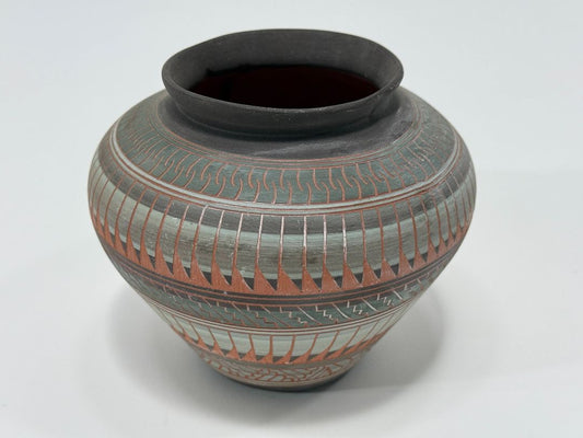 Navajo Etched Pottery Bowl by R. Becenti Gleason – 6" w x 5" h