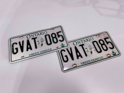 Ontario Green Vehicle License Plates Pair GVAT 085 Matching Set