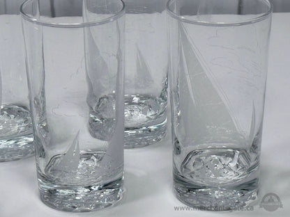 Vintage Canadian True North Nautical Etched Bar Glass Set – Sailboats & Maple Leaf (8)