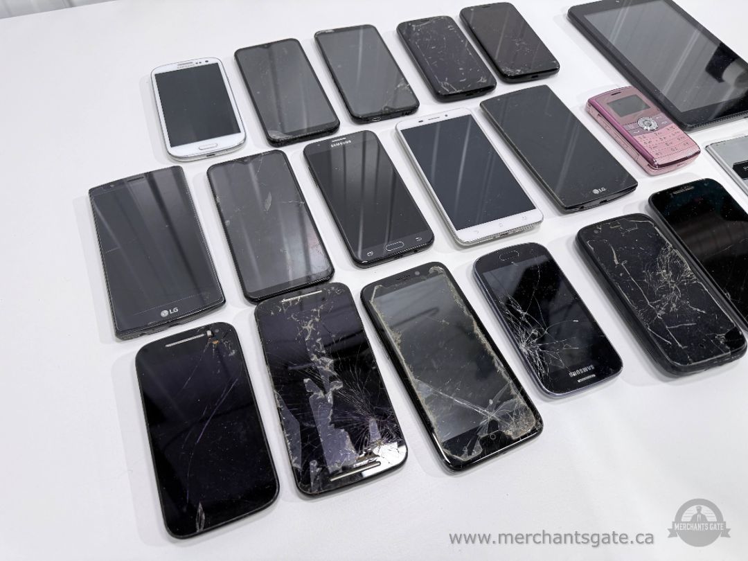 Lot of 20+ Smartphones Tablets Parts Repair Samsung LG Motorola ZTE VisionTab