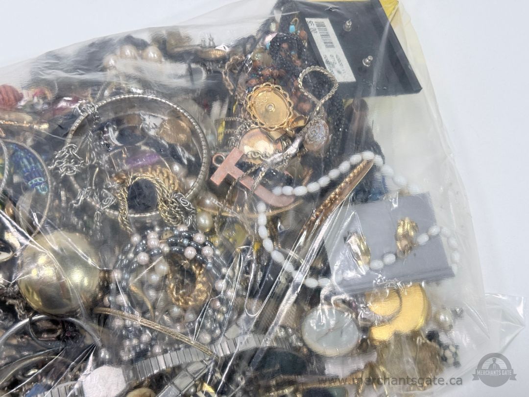 4.55kg Mixed Costume Jewelry Lot Necklaces Bracelets Earrings Watches Bulk Resale Craft
