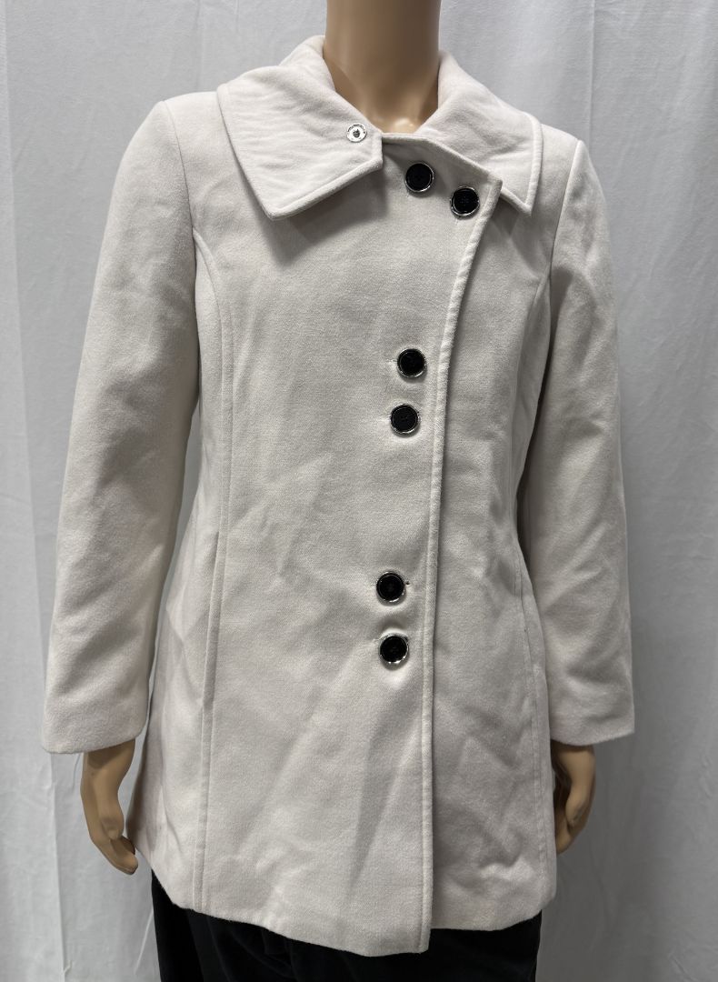 Cleo off-White Women’s Peacoat – Size 16