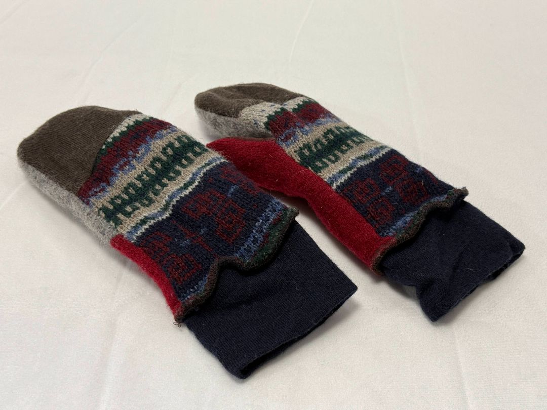 Handmade Wool Mittens – Made in Canada