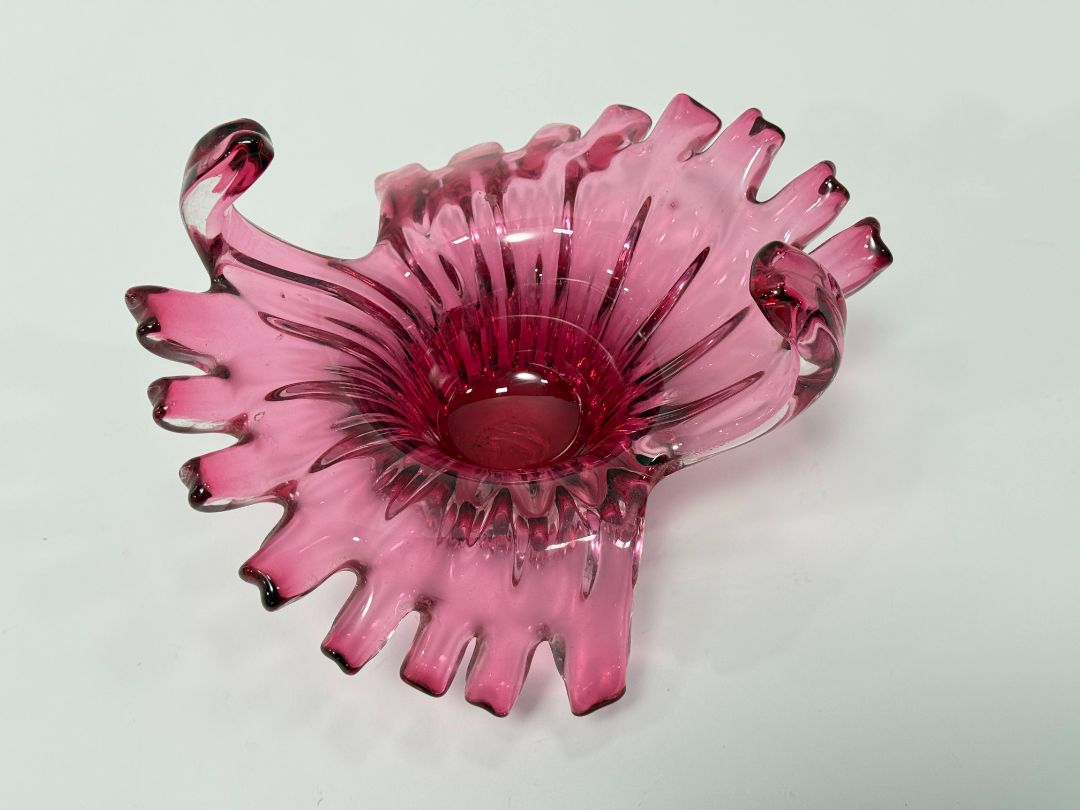 Pink Murano-Style Art Glass Bowl with Ruffled Edges