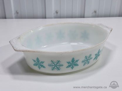 Pyrex Snowflake Divided Casserole Dish White Milk Glass Vintage Ovenware