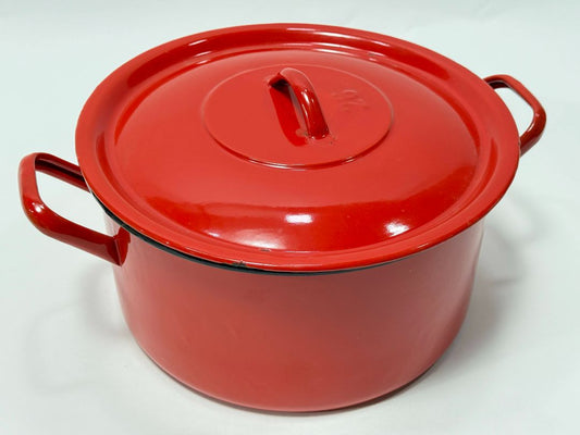 Vintage Red Enamel Cooking Pot 26cm – Made in Yugoslavia