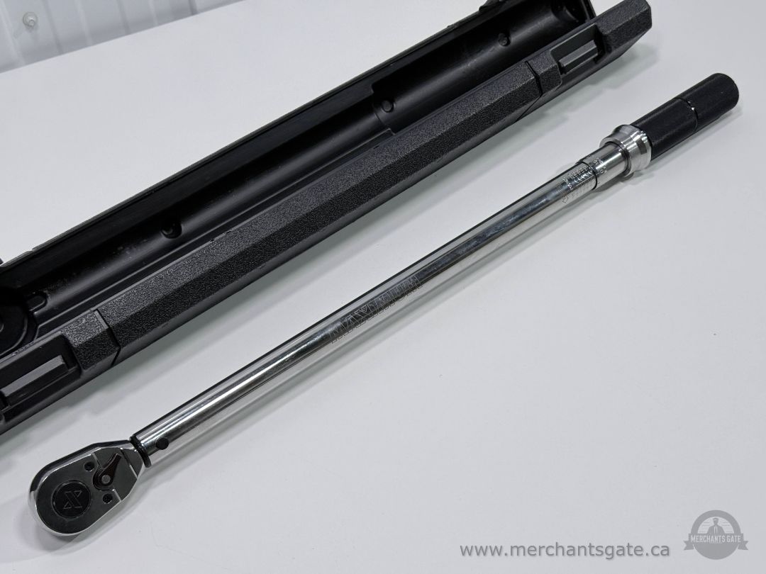 Mastercraft Maximum Torque Wrench 50–250 ft-lbs 1/2" Drive w Case