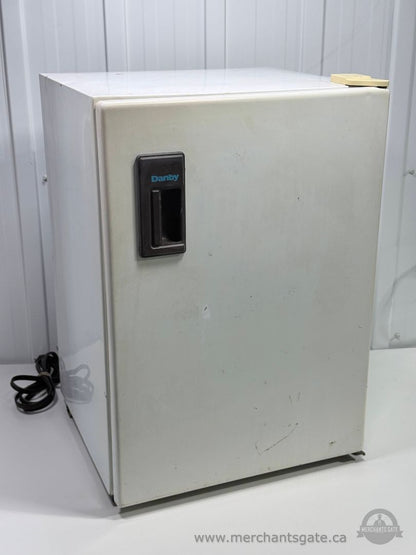 Danby D99 Mini Fridge Compact Refrigerator 2.6 Cu Ft Mechanical No Electronics