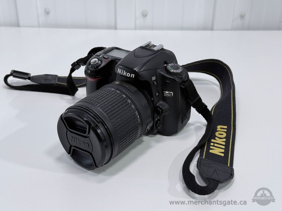 Nikon D80 DSLR Camera w 18-135mm Lens Low Shutter Count 23K Tested