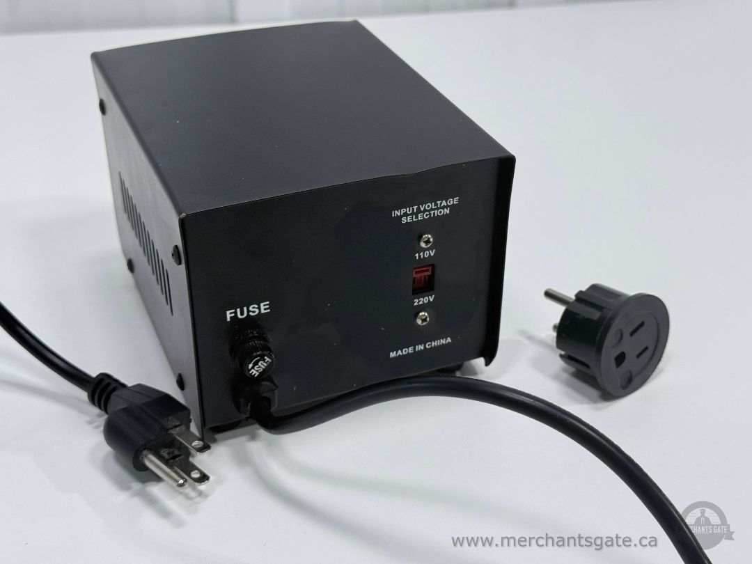 Simran AC-500W Step Up Down Voltage Converter Transformer 110V/220V Tested