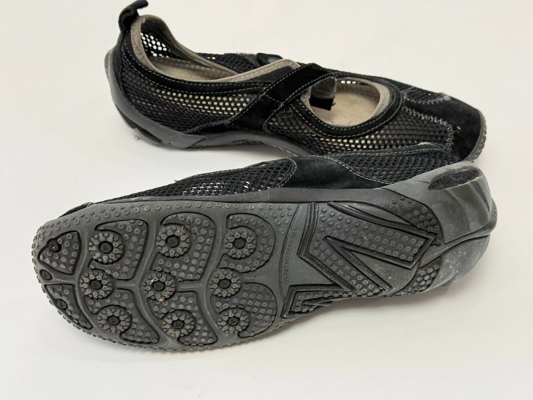 Merrell Women’s Mary Jane Mesh Trail Shoes – Size 7