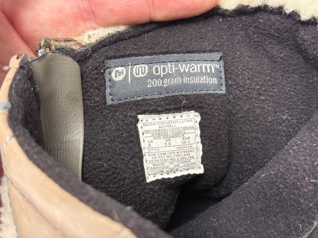 Merrell Encore Stone Winter Boots – Size 8