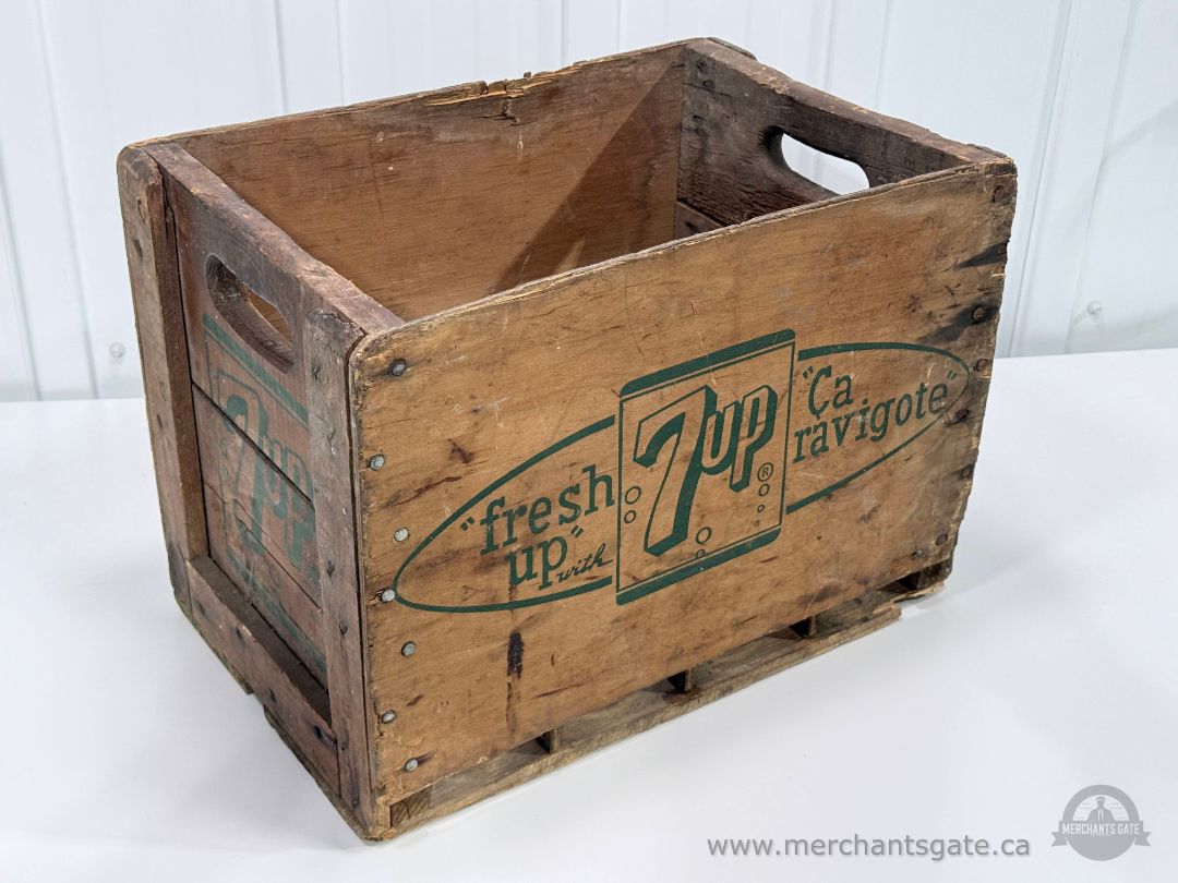Vintage 7Up Wooden Soda Crate Fresh Up with 7UP Bottle Carrier Divider